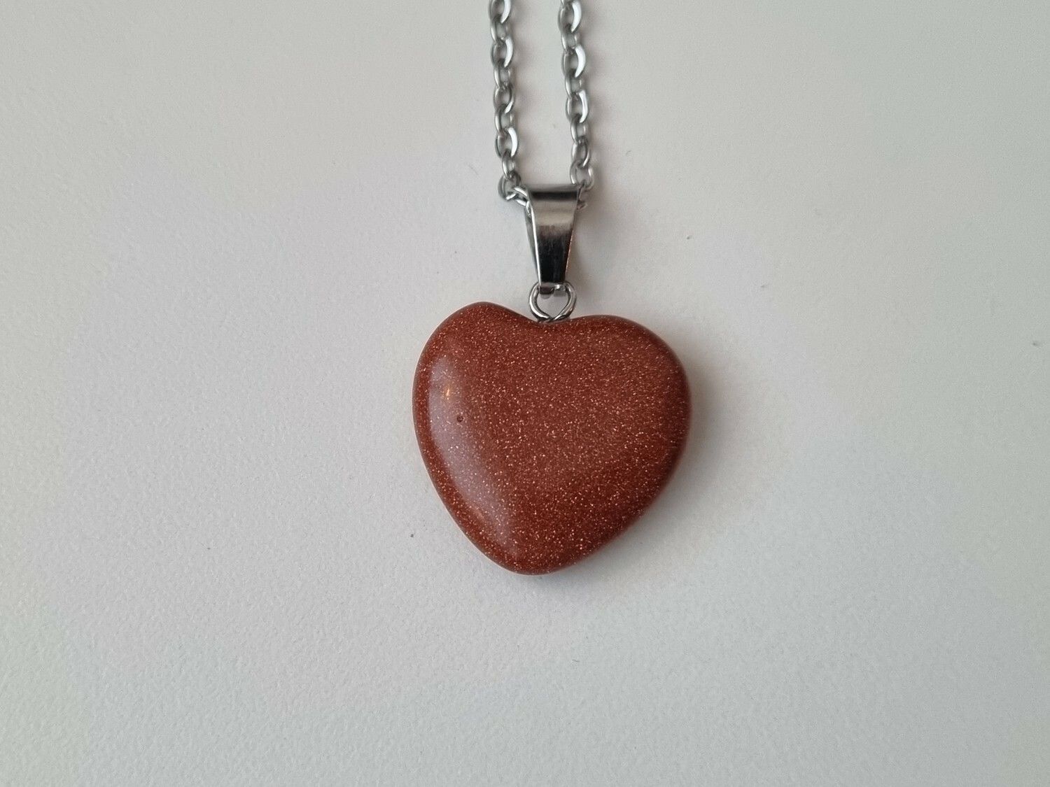 Halsband Hjärta i sten (rostbrunt)