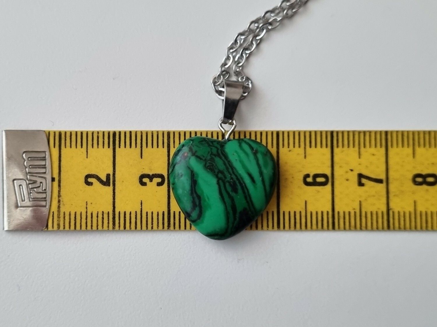 Halsband Hjärta i sten (grön/svart)