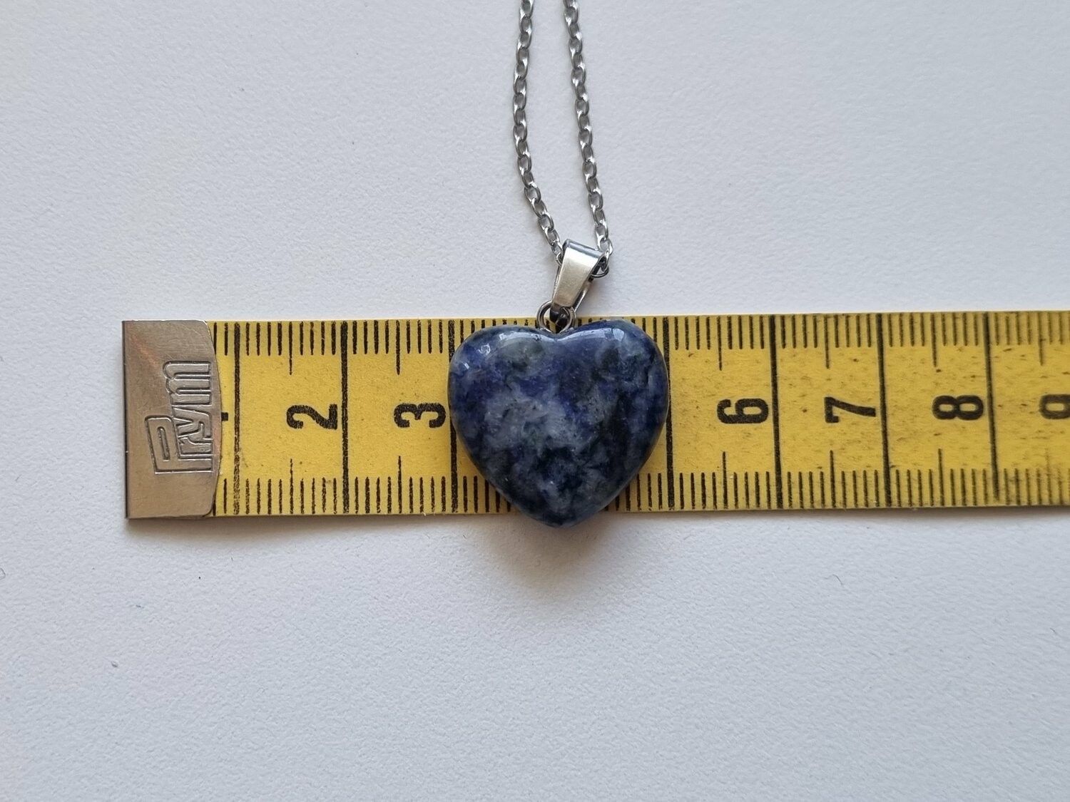 Halsband Hjärta i sten (blandade färger)
