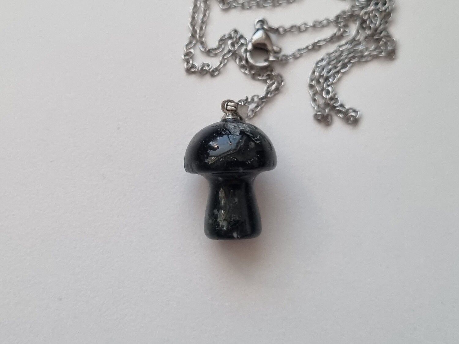 Halsband Svamp i sten (svart)