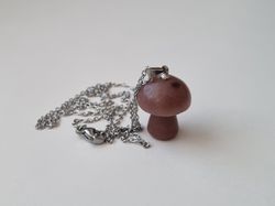 Halsband Svamp i sten (brun)