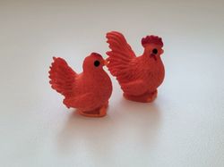 Tupp och höna. Miniatyrer / figuriner för dockskåpet, tittskåp mm