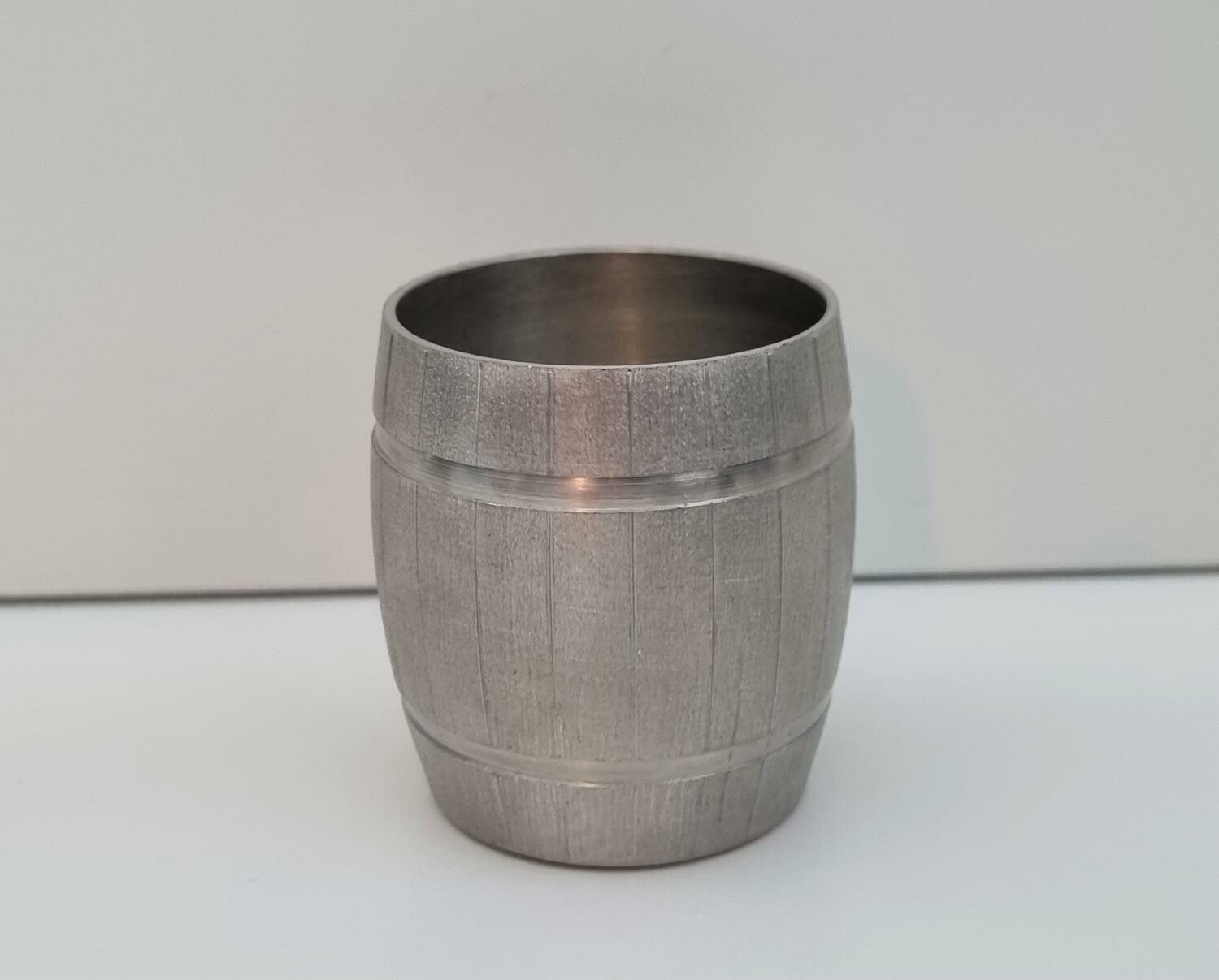 Bägare / mugg / tunna i tenn. KTS Svenskt Tenn