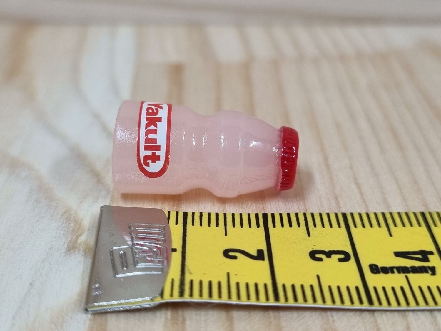 1 st flaska miniatyr, miniflaska till dockskåp, tittskåp