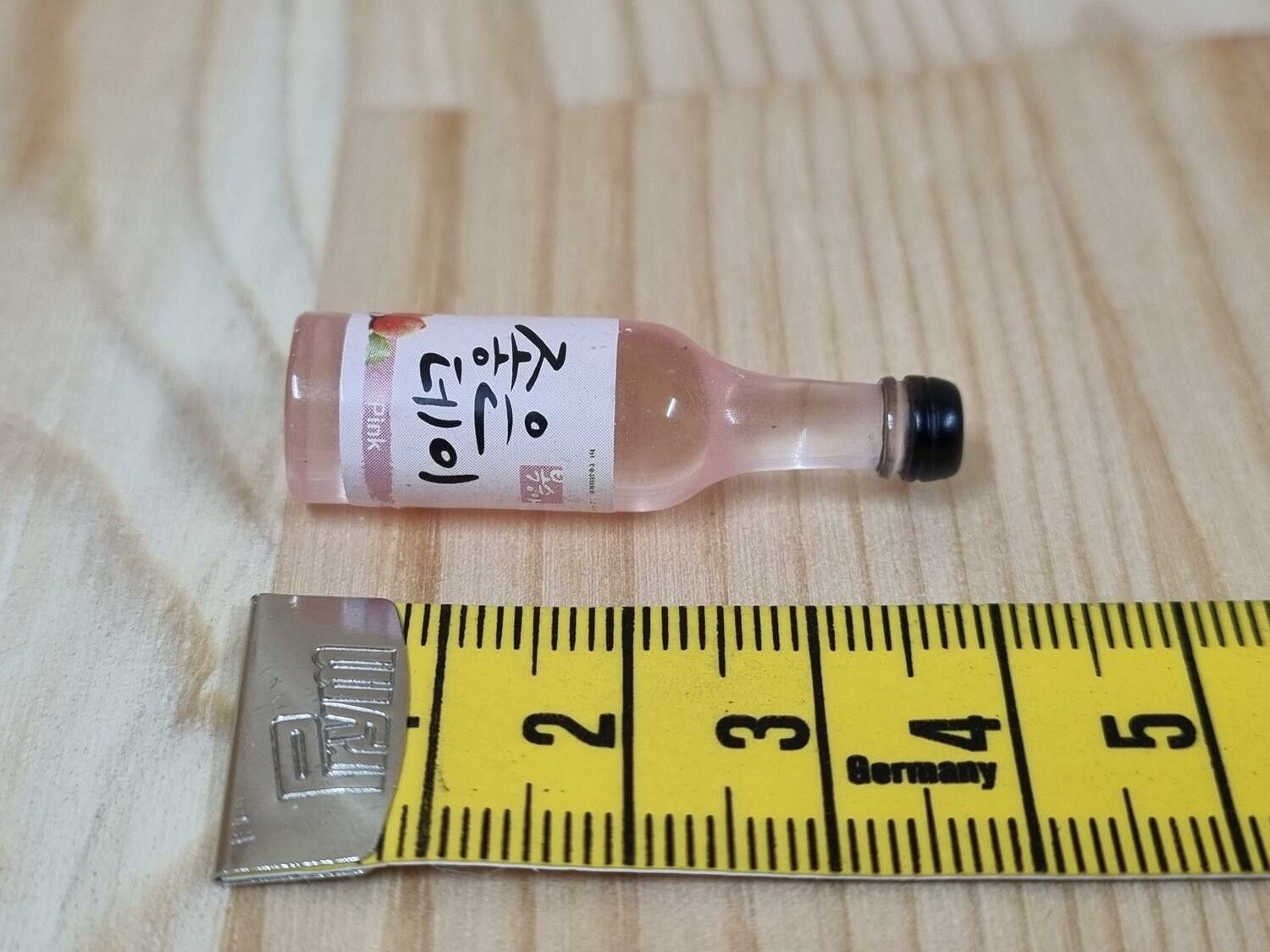 1 st flaska miniatyr, miniflaska till dockskåp, tittskåp