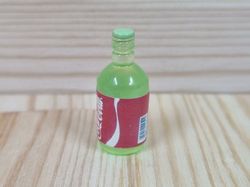1 st flaska miniatyr, miniflaska till dockskåp, tittskåp