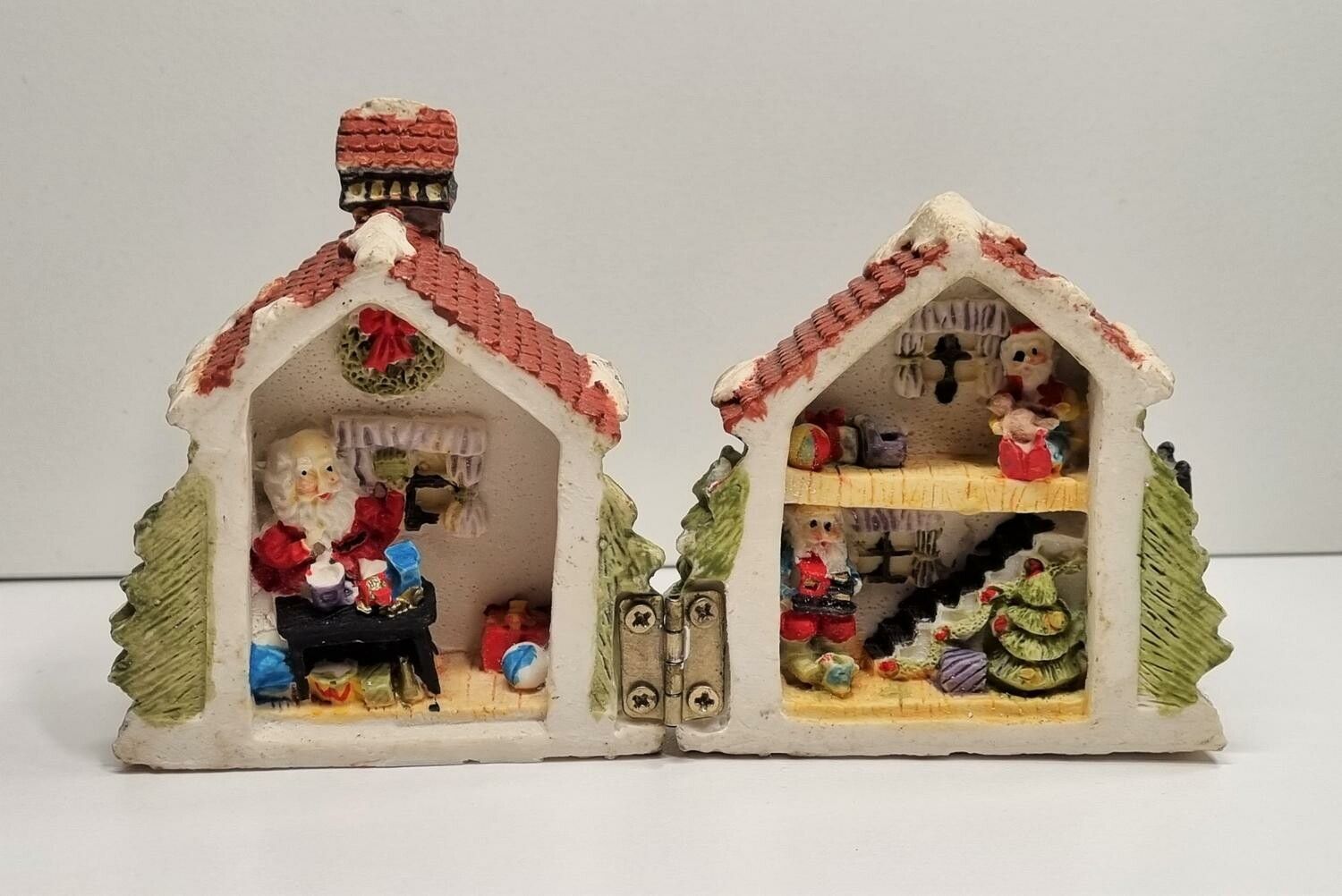 Miniatyrhus, minihus - Öppningsbart (hus nr 107)