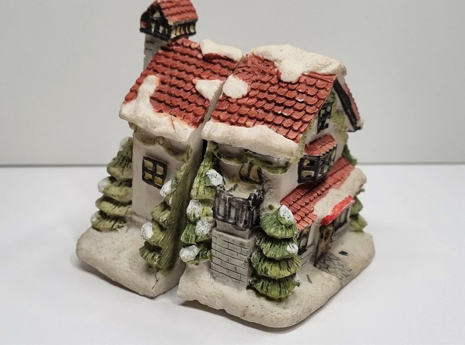 Miniatyrhus, minihus - Öppningsbart (hus nr 107)