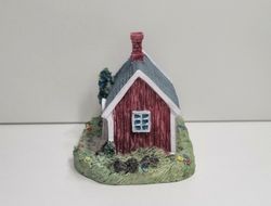 Miniatyrhus, minihus med svensk flagga (hus nr 3)