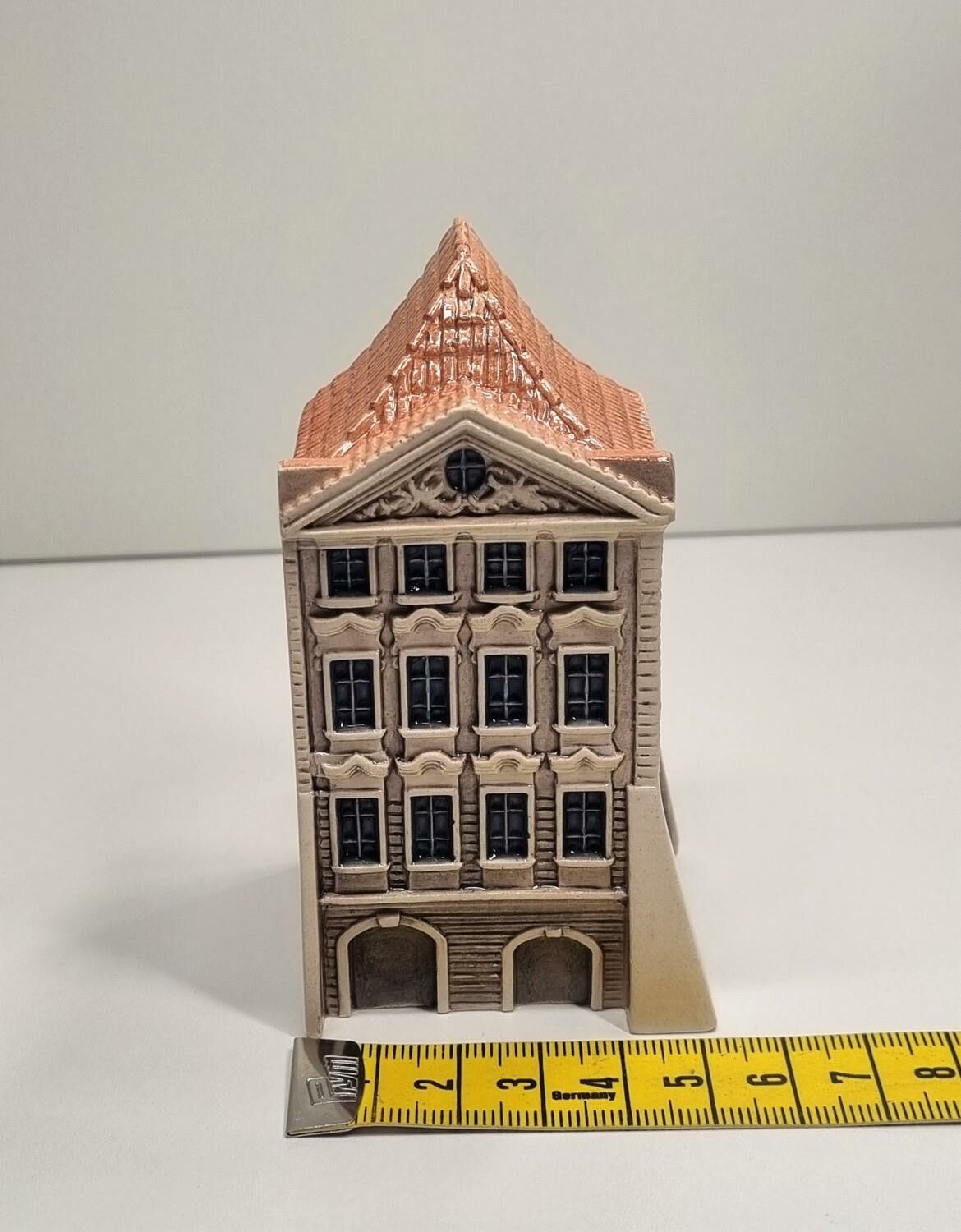 Miniatyrhus, minihus - Prag Einhornhaus (hus nr 13)