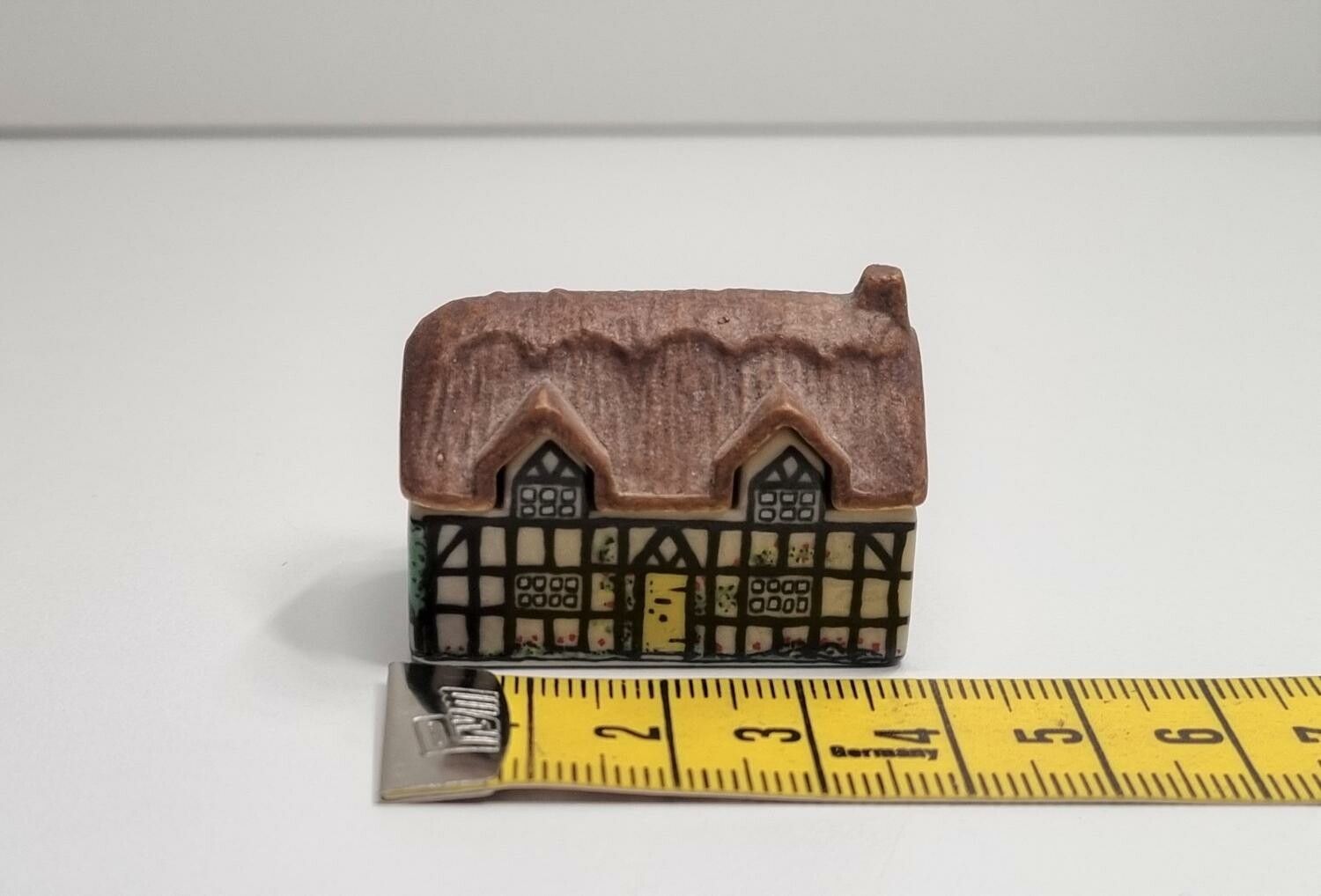 Miniatyrhus, minihus - Wade England (hus nr 34)