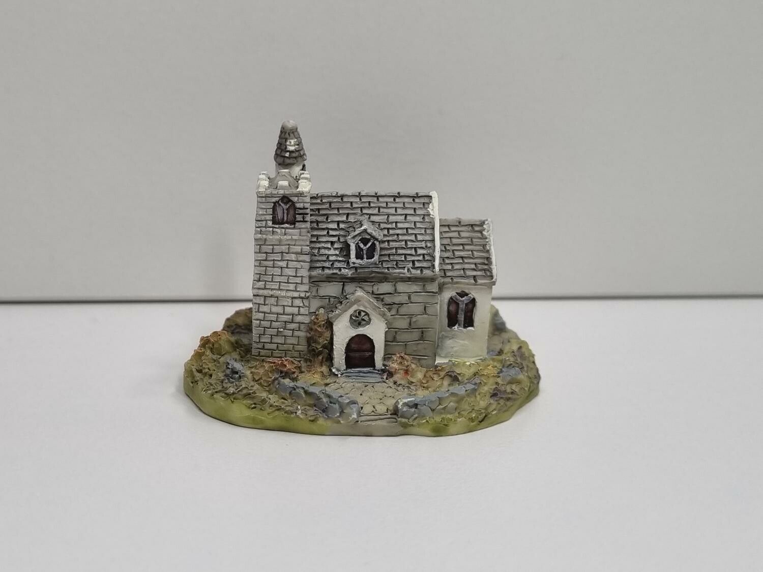 Miniatyrkyrka minikyrka (hus nr 68)