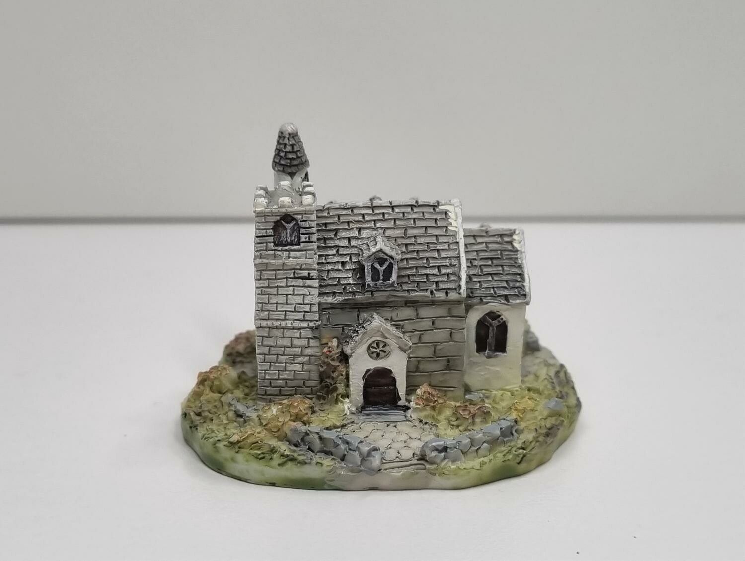 Miniatyrkyrka, minikyrka (hus nr 73)