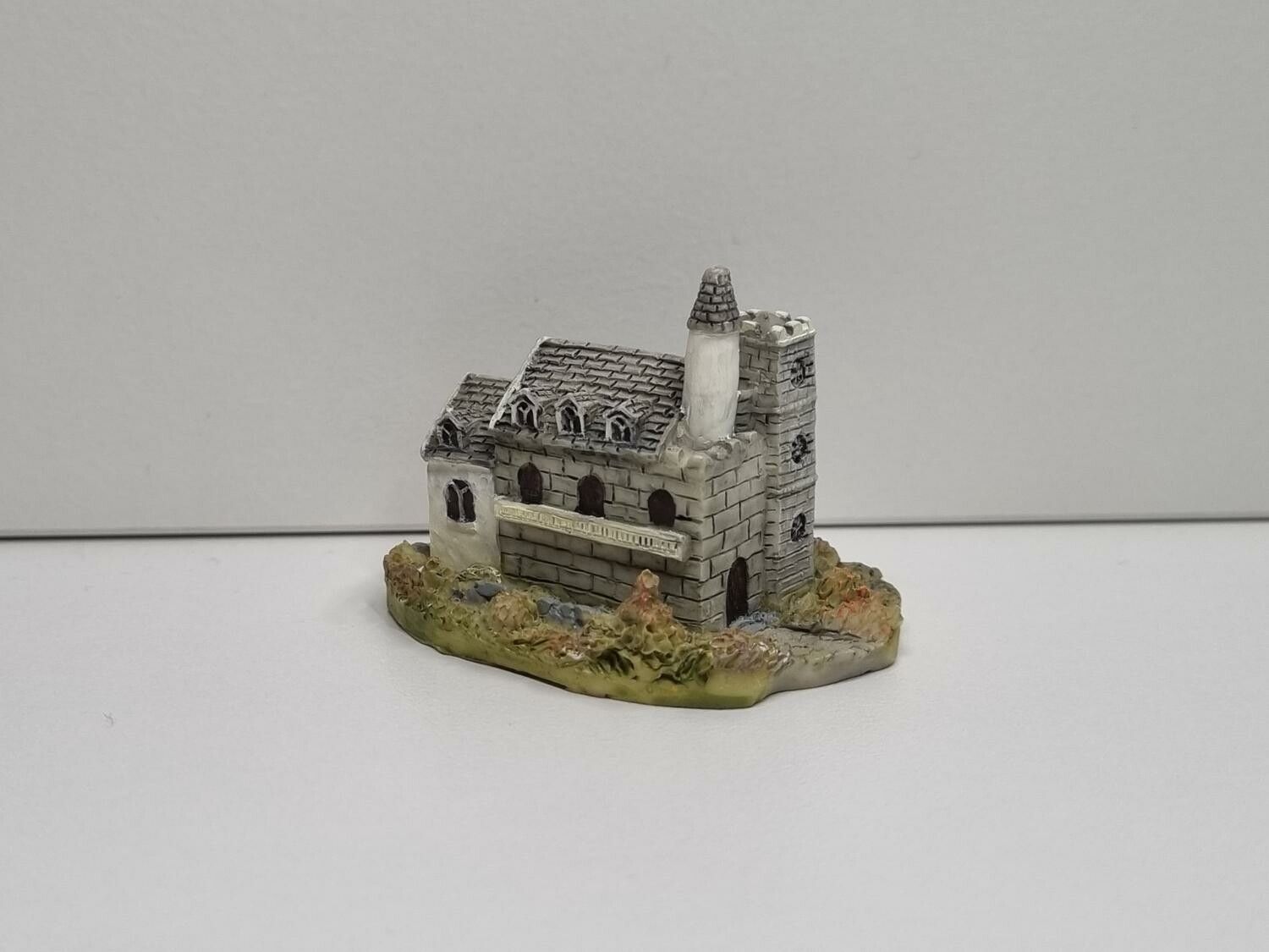 Miniatyrkyrka minikyrka (hus nr 68)
