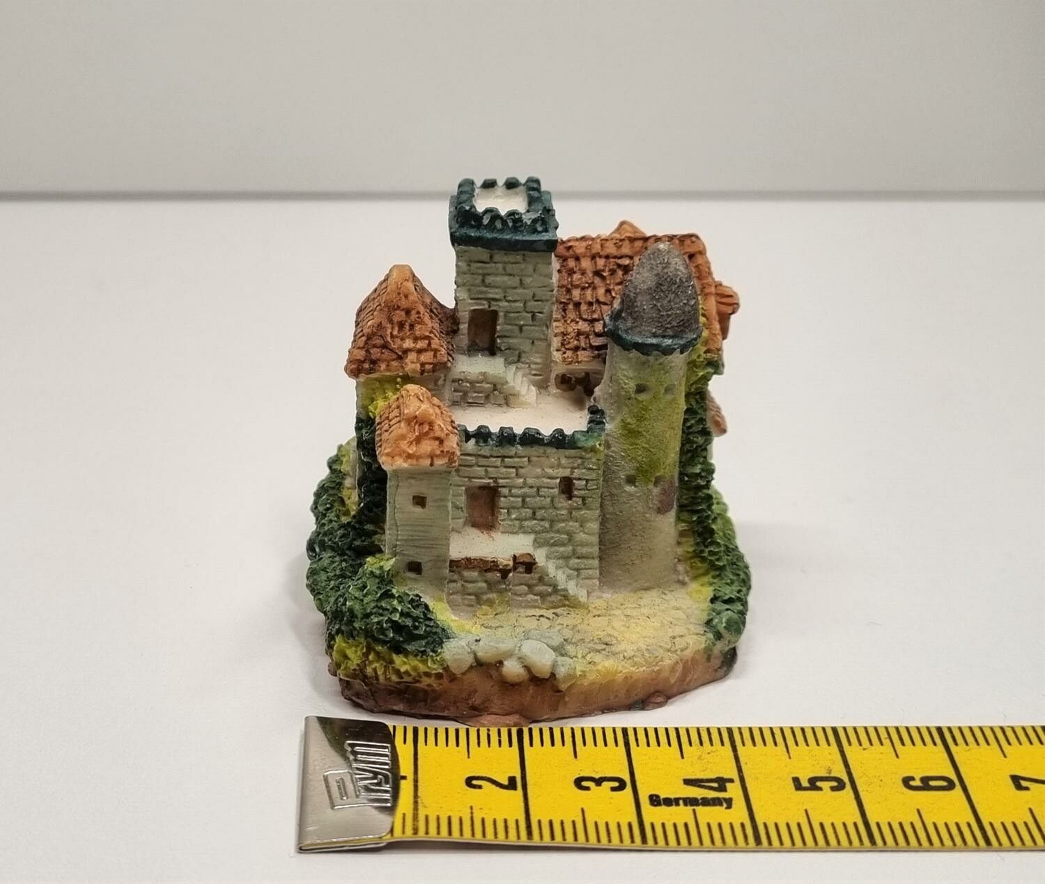 Miniatyrslott, minislott (hus nr 61)