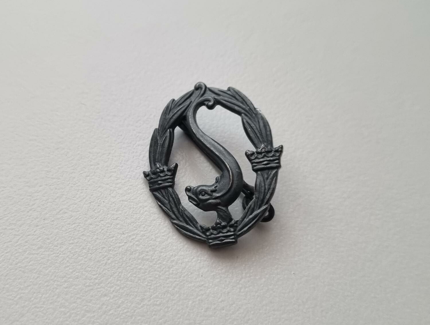 Simmärke Järnmärket. Pin / nålmärke