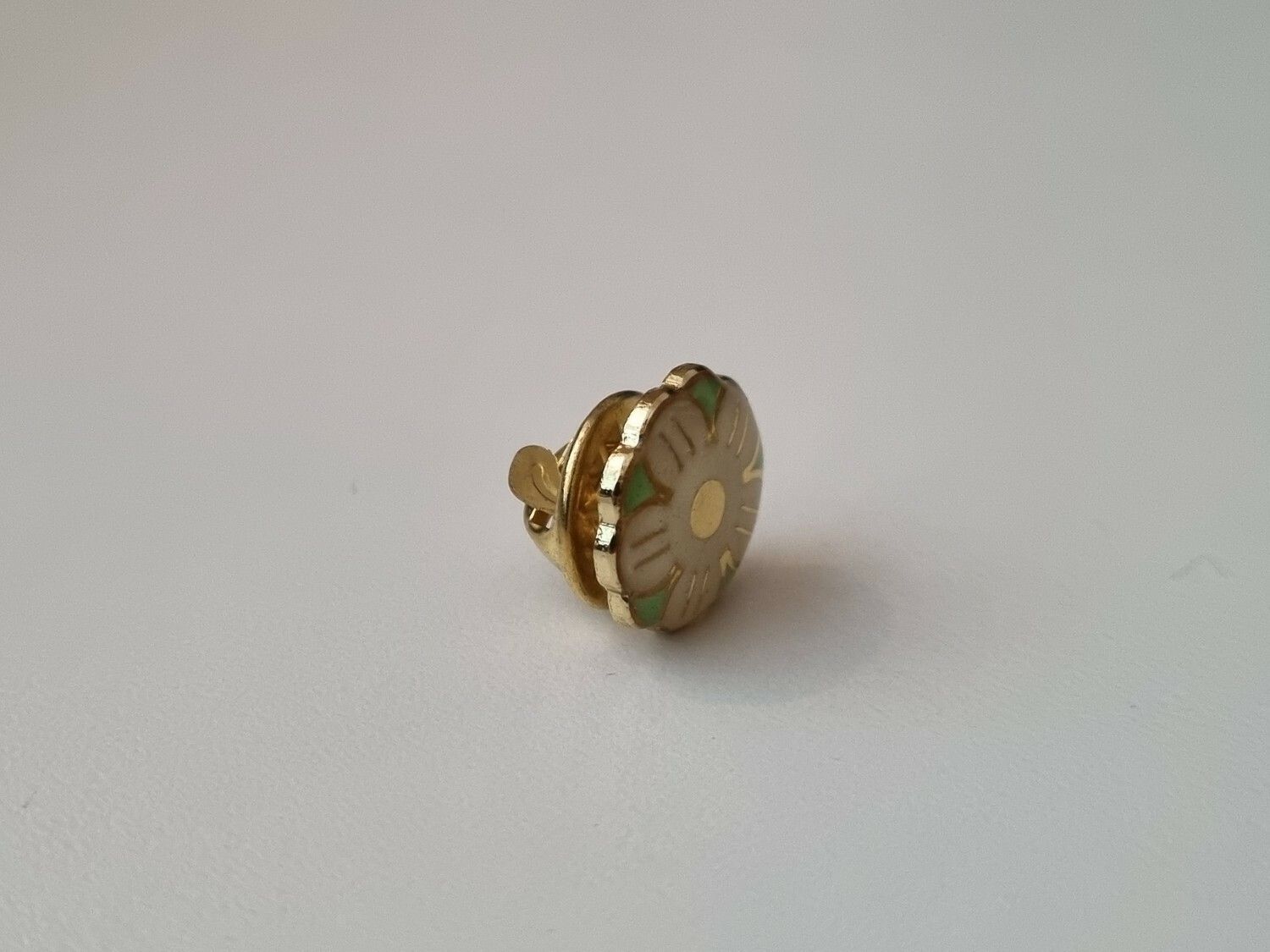 Pin grön blomma