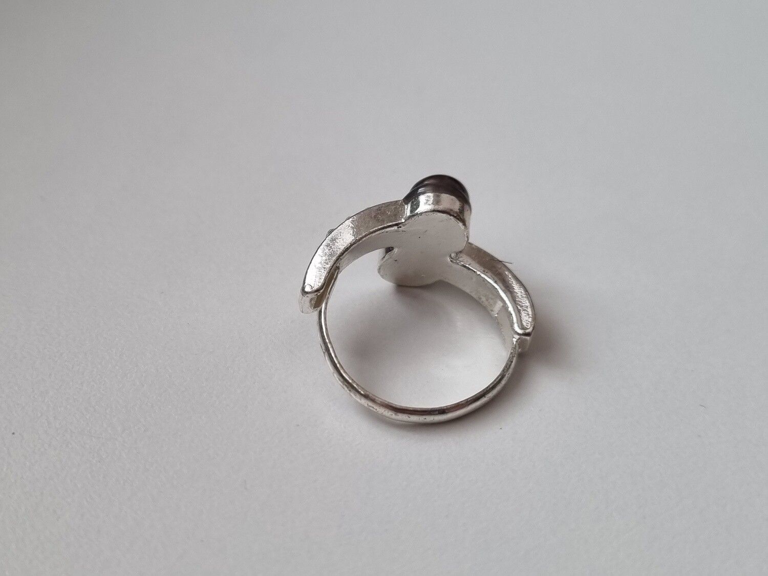 Ring med stenar, LBVYR