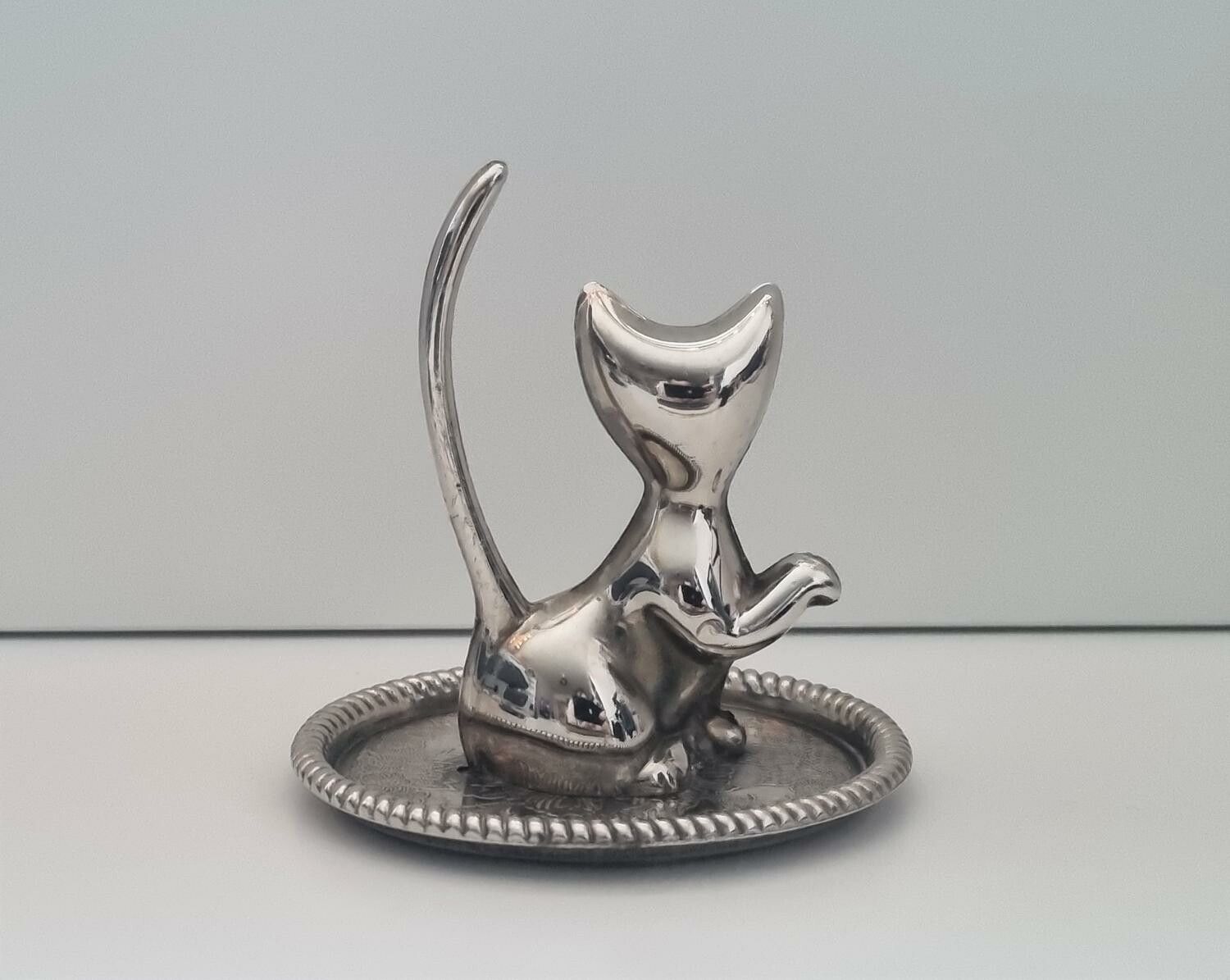 Ringhållare i form av en katt - Made in Hong Kong