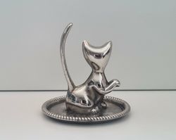 Ringhållare i form av en katt - Made in Hong Kong