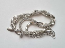 Silverfärgat armband med berlock LBVYR