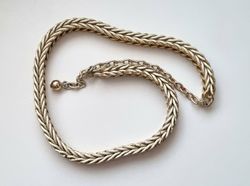 Justerbar halsband halslänk