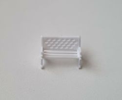 1 st bänk, minibänk miniatyr (1,7 x 1,2 cm)