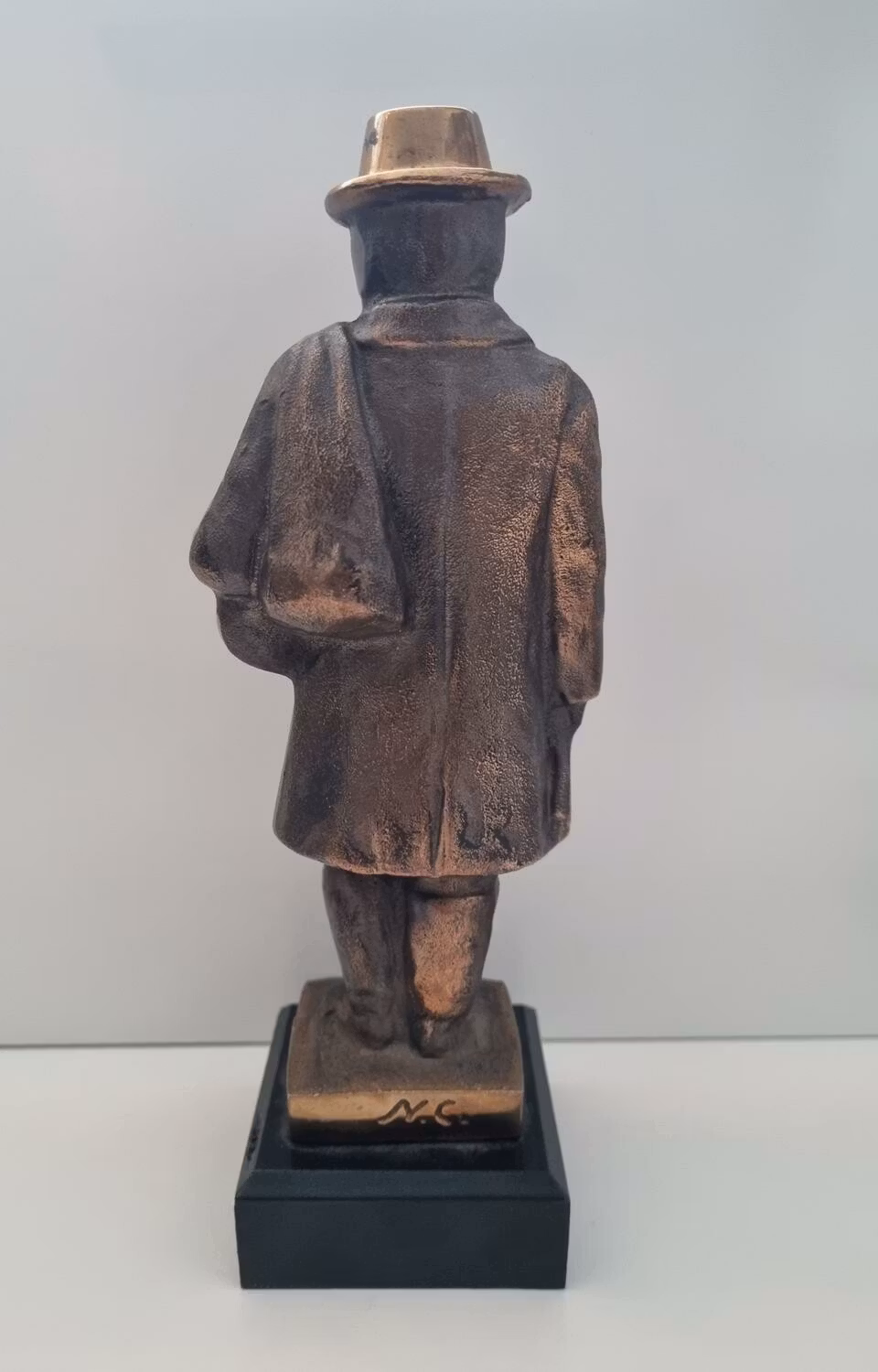 Nils Castegren, Skulptur i brons (2287 gram)