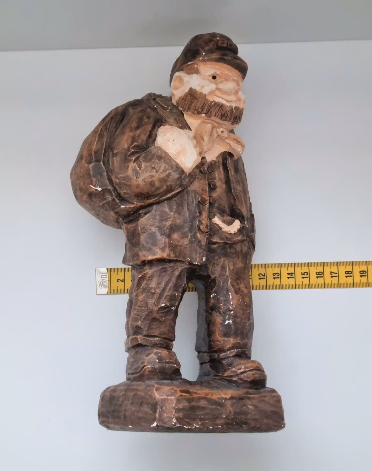 Stor figur / skulptur - Gubbe, Ero (974 gram)