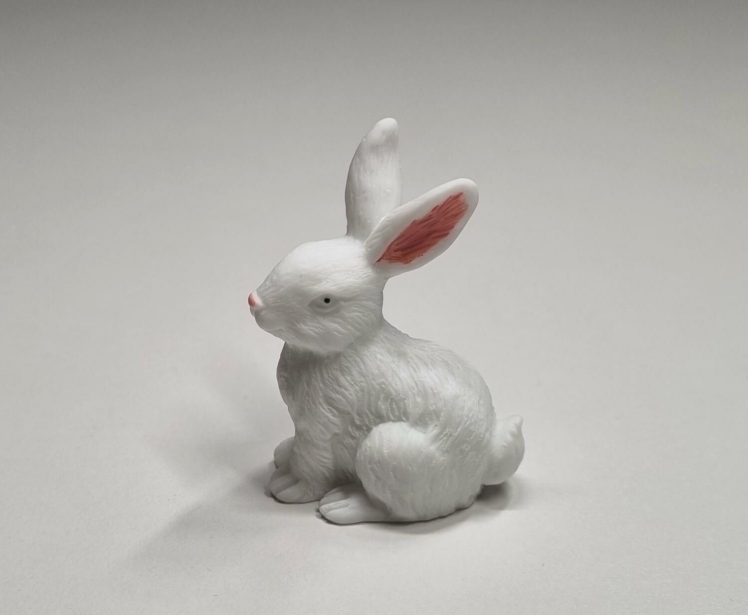 Handmålad liten kanin, minikanin miniatyr (4,3 x 2 cm)