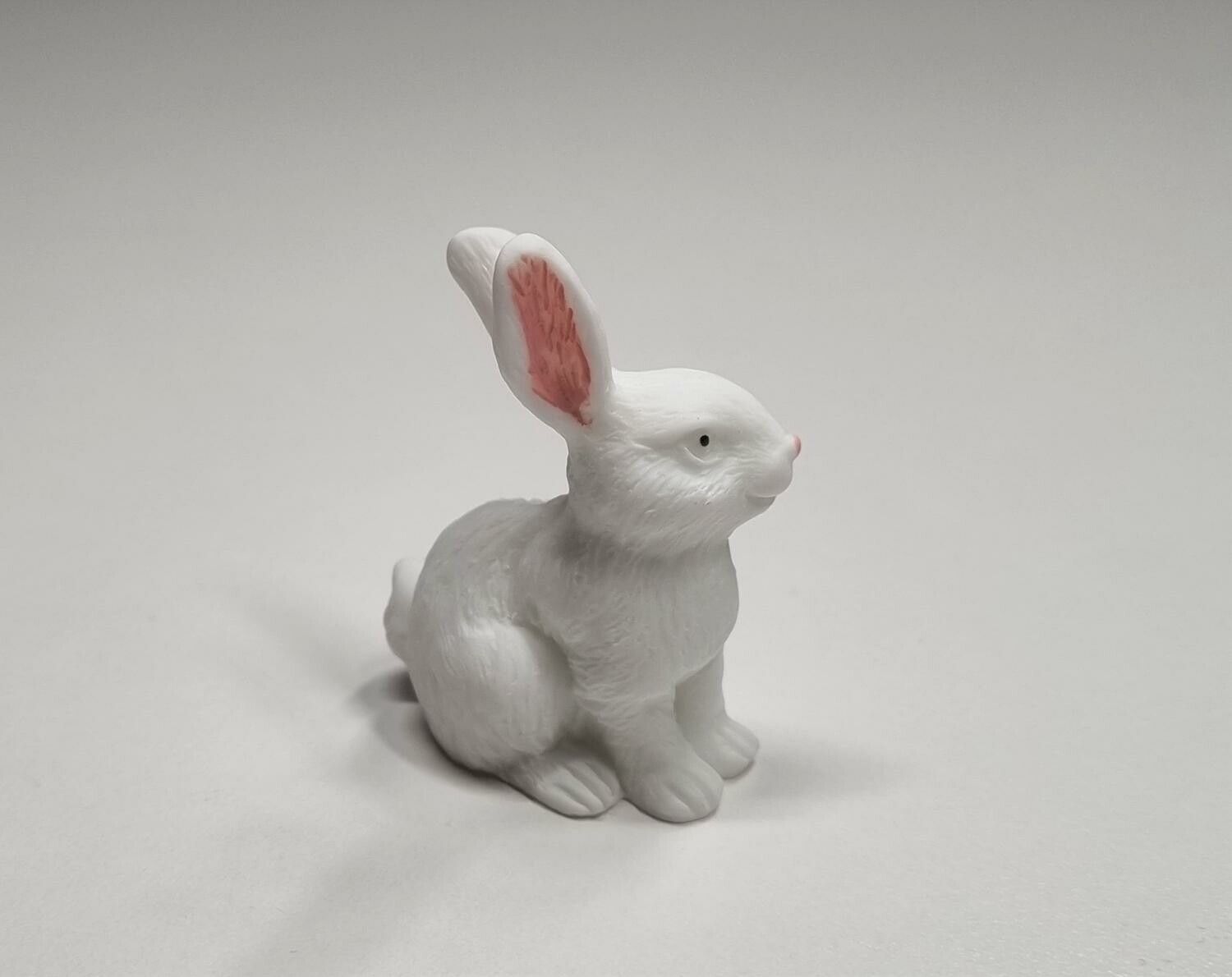 Handmålad liten kanin, minikanin miniatyr (4,3 x 2 cm)