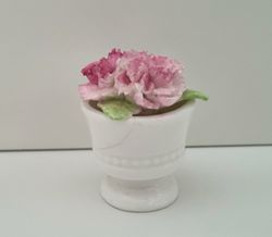 Miniatyrkruka med blomma i porslin. Crown Staffordshire England