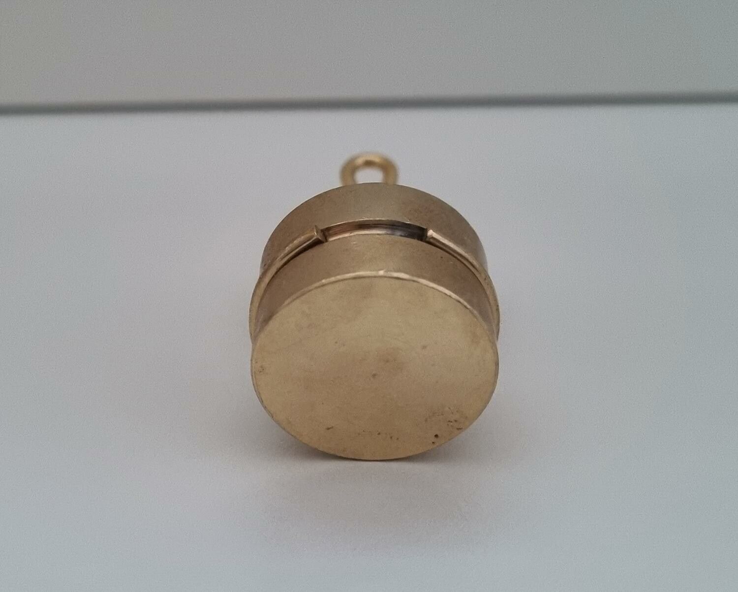 Miniatyr till dockhus, dockskåp / tittskåp med mera