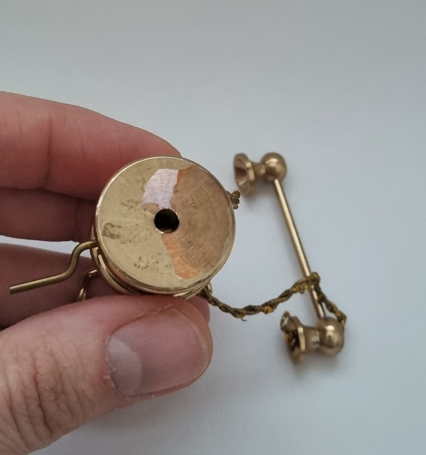 Telefon, minitelefon. Miniatyr till dockhus, dockskåp / tittskåp med mera