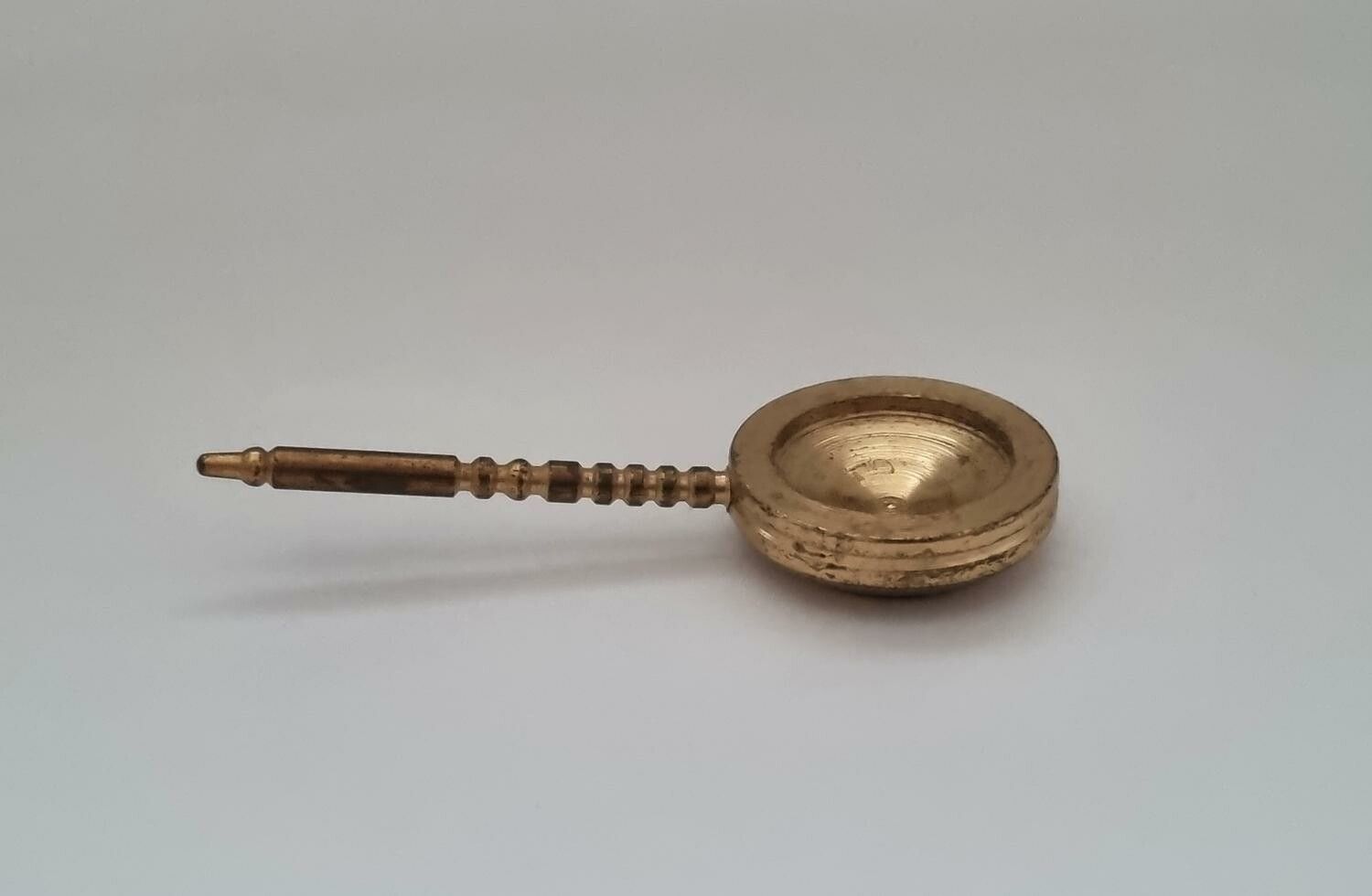 Miniatyr till dockhus, dockskåp / tittskåp med mera