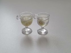 2 st små drinkar, miniatyrer