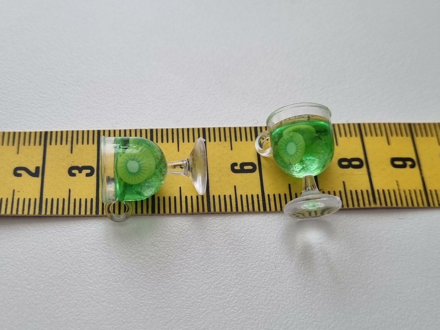 2 st små drinkar, miniatyrer