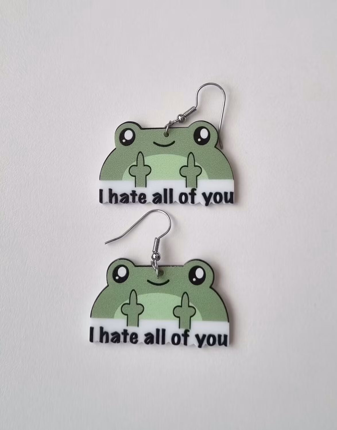 Ett par örhängen, Grodor