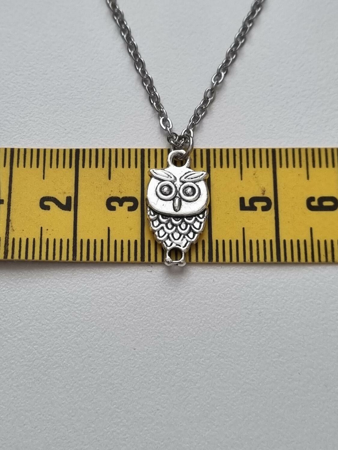Halsband med berlock Uggla (50 cm lång kedja)