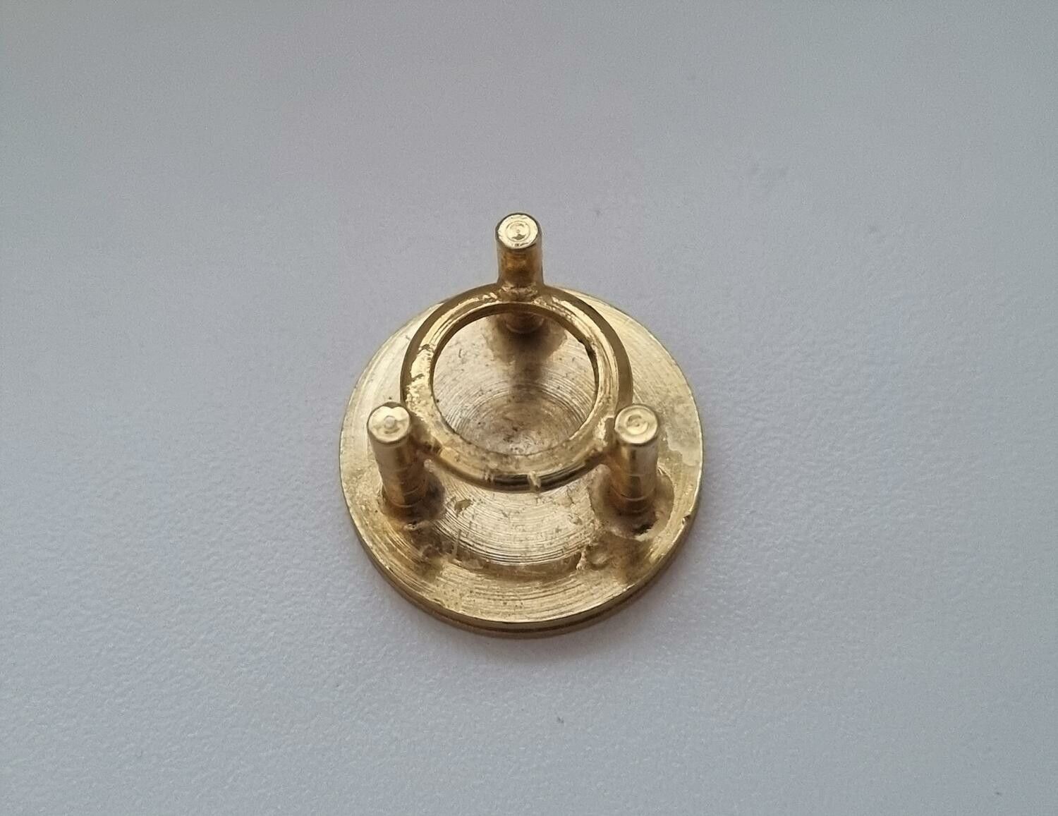Bord, minibord. Miniatyr till dockhus, dockskåp / tittskåp med mera