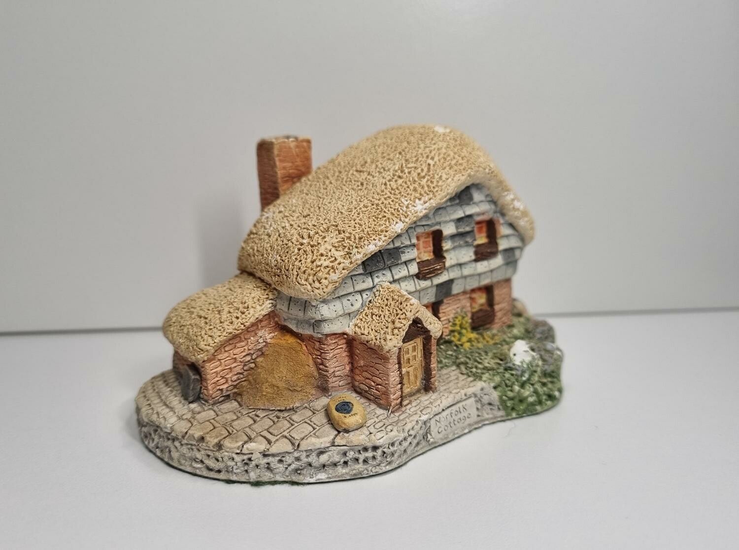 Miniatyrhus, minihus - Norfolk Cottage (hus nr 193)