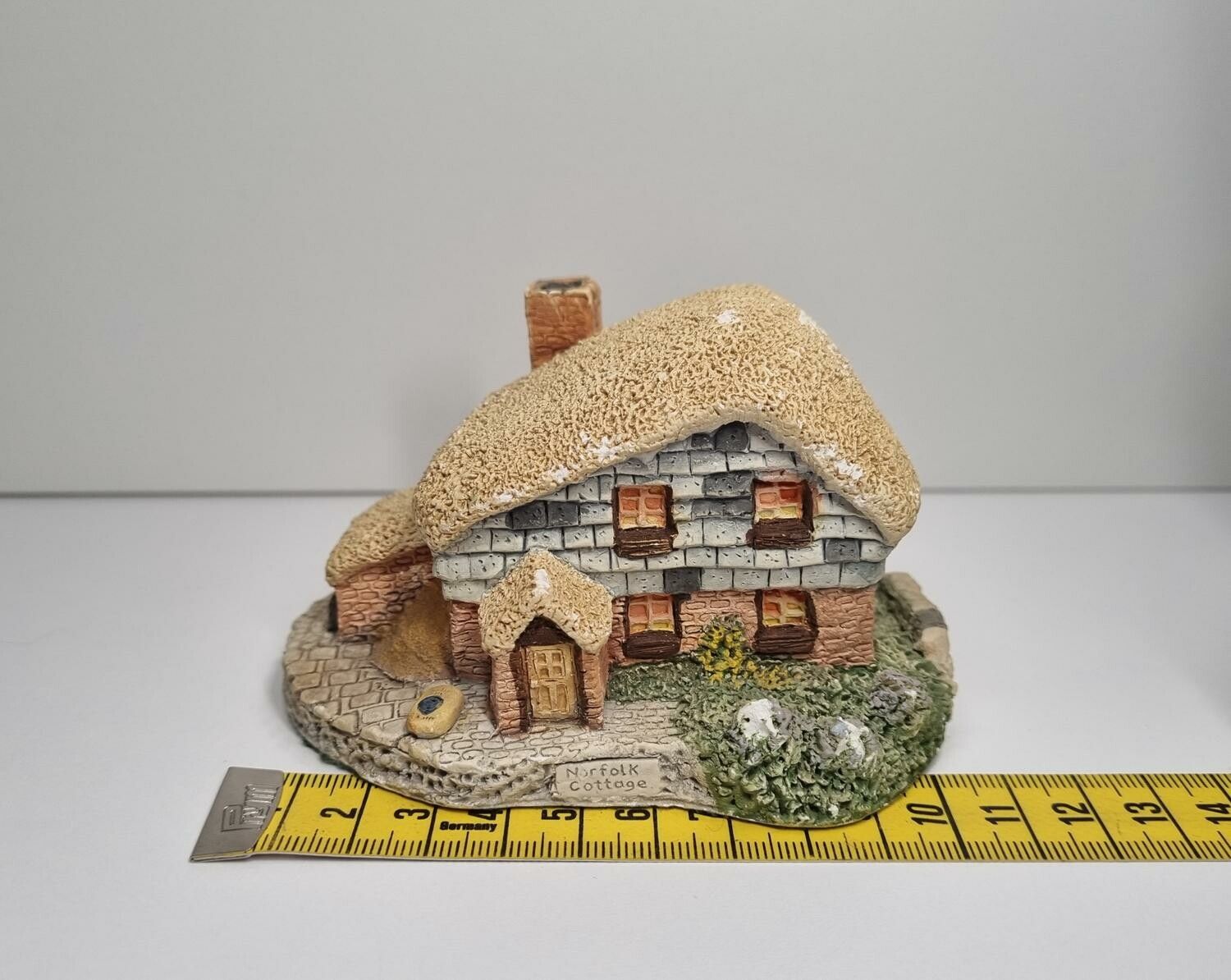 Miniatyrhus, minihus - Norfolk Cottage (hus nr 193)