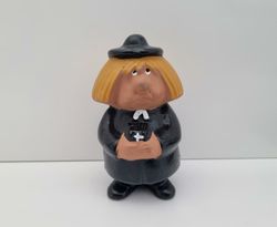Troll / prästfigurin i keramik (230,5 gram)