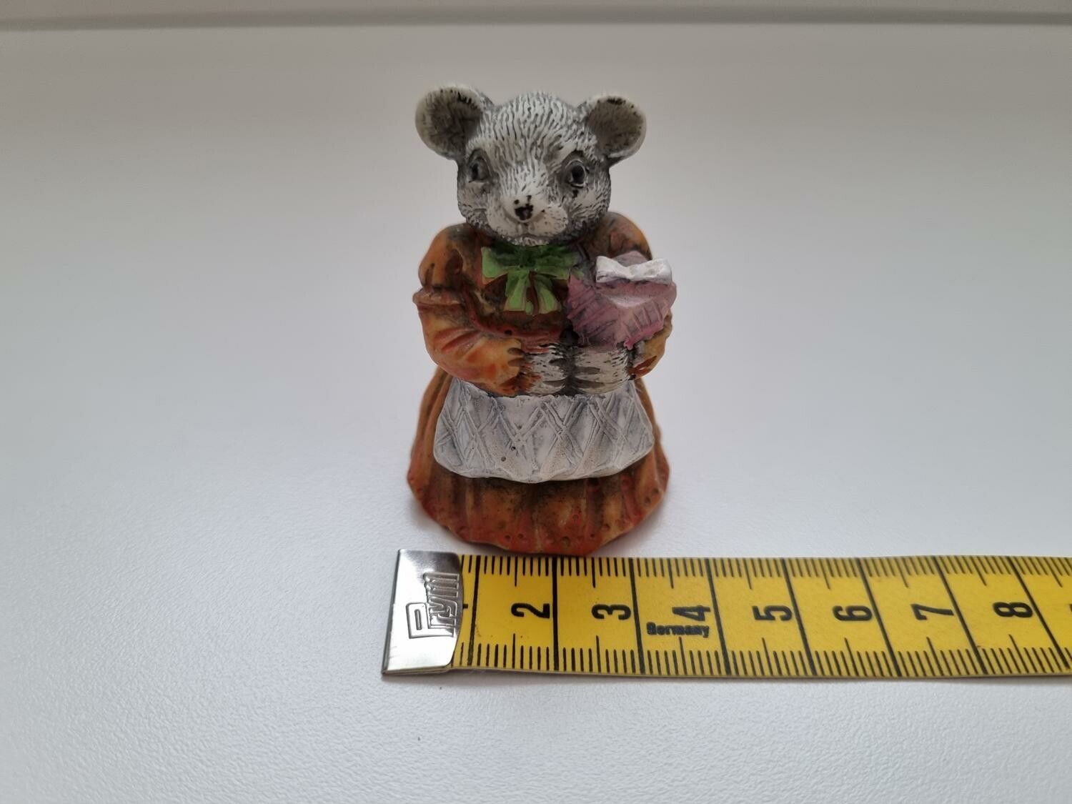 Figurin miniatyr mus, mini mus i keramik (dam)