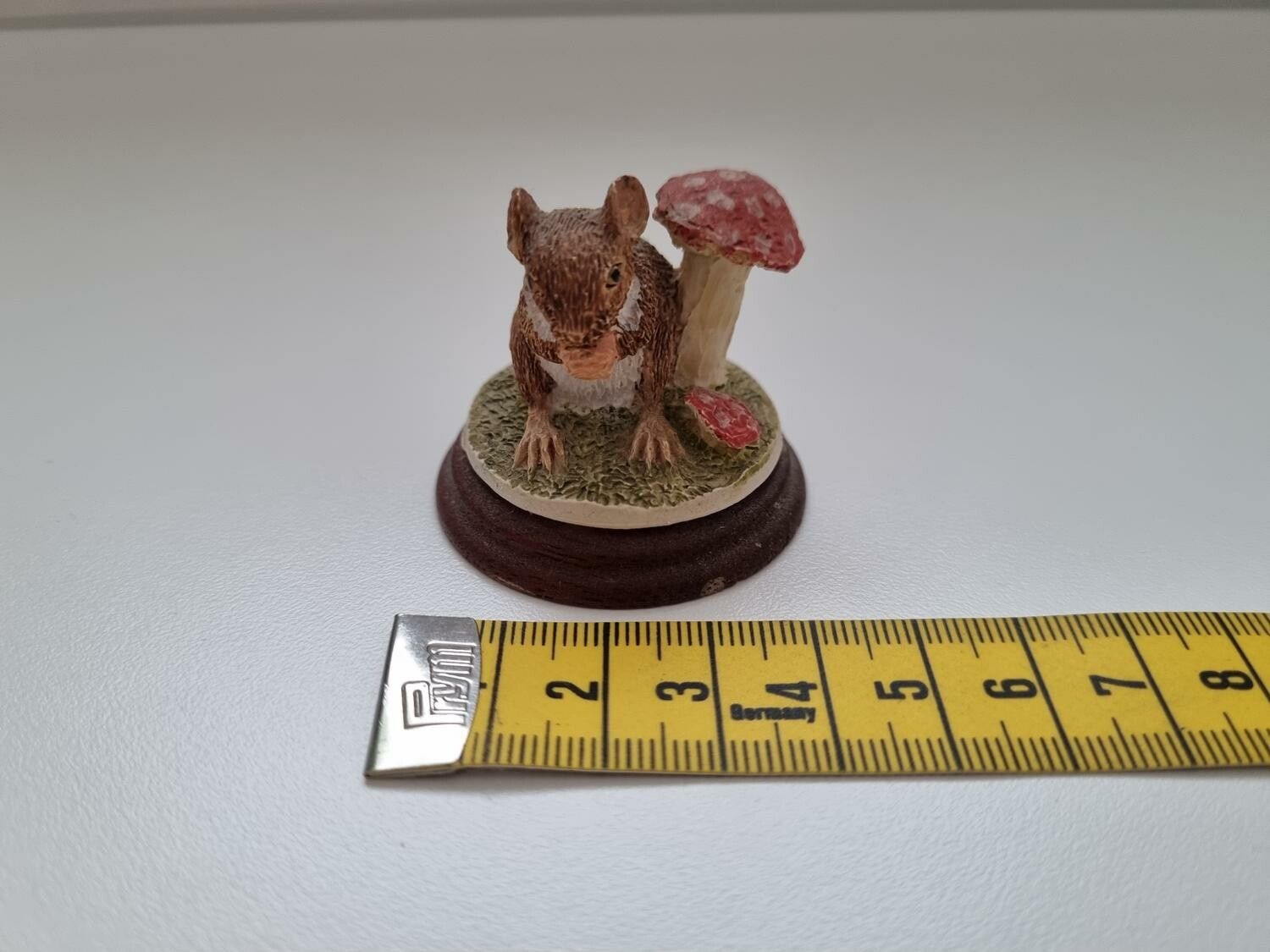 Figurin miniatyr mus, mini mus i keramik