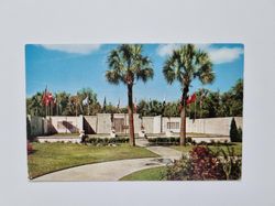 Vykort COURT OF FLAGS