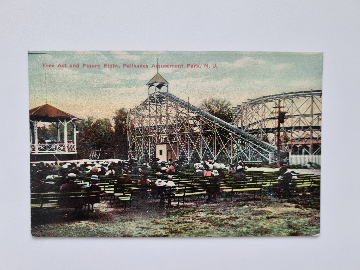 Vykort Free Act and Figure Eight, Palisades Amusement Park, N. J.