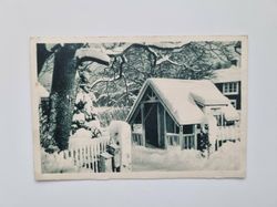Vykort Julkort, snötäckt hus