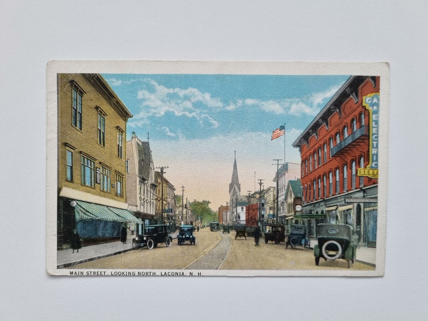 Vykort MAIN STREET, LOOKING NORTH. LACONIA. ?. ?., 1924