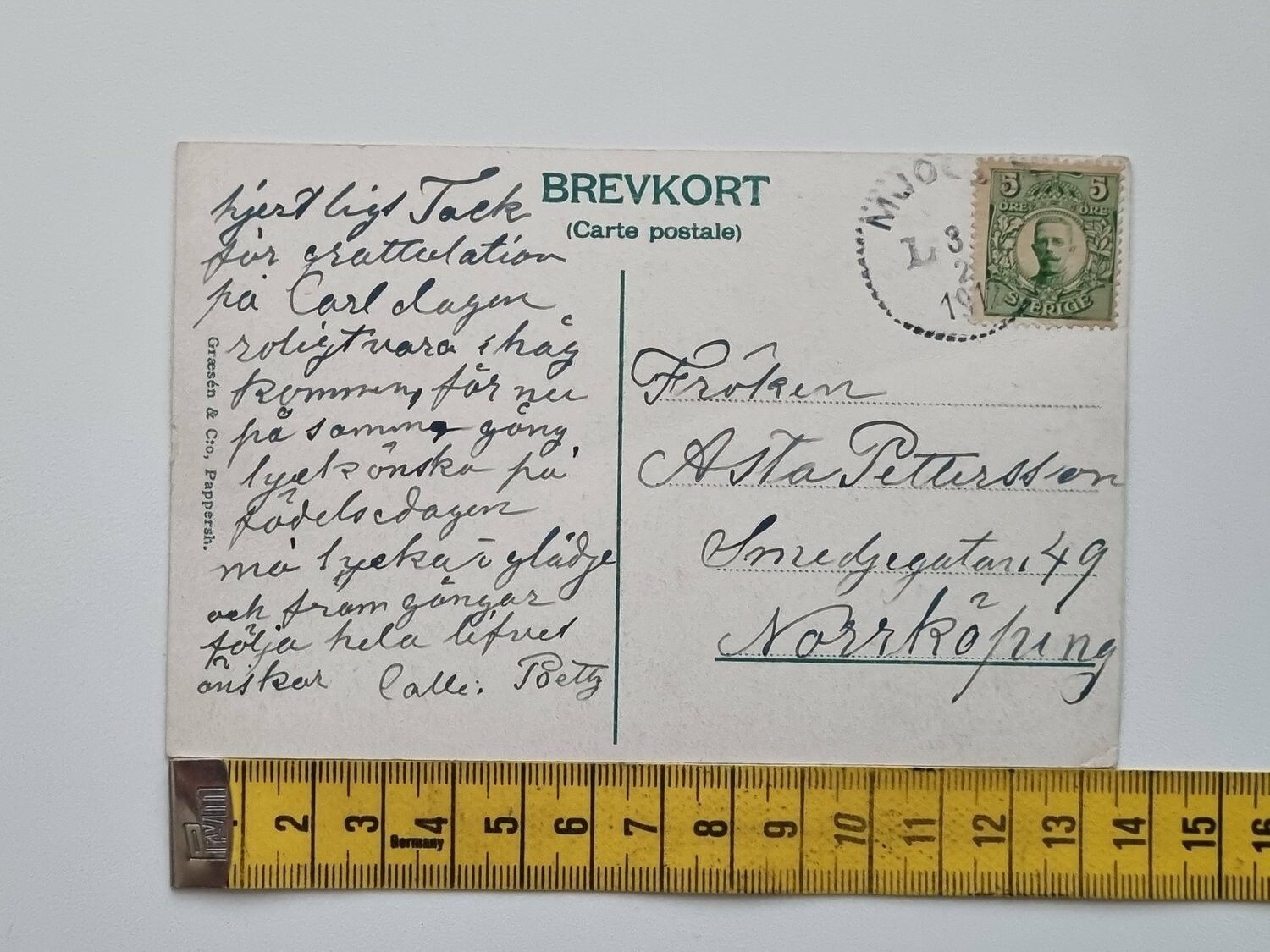 Vykort Mjölby. Parti vid broarna öfver Svartån, 1912